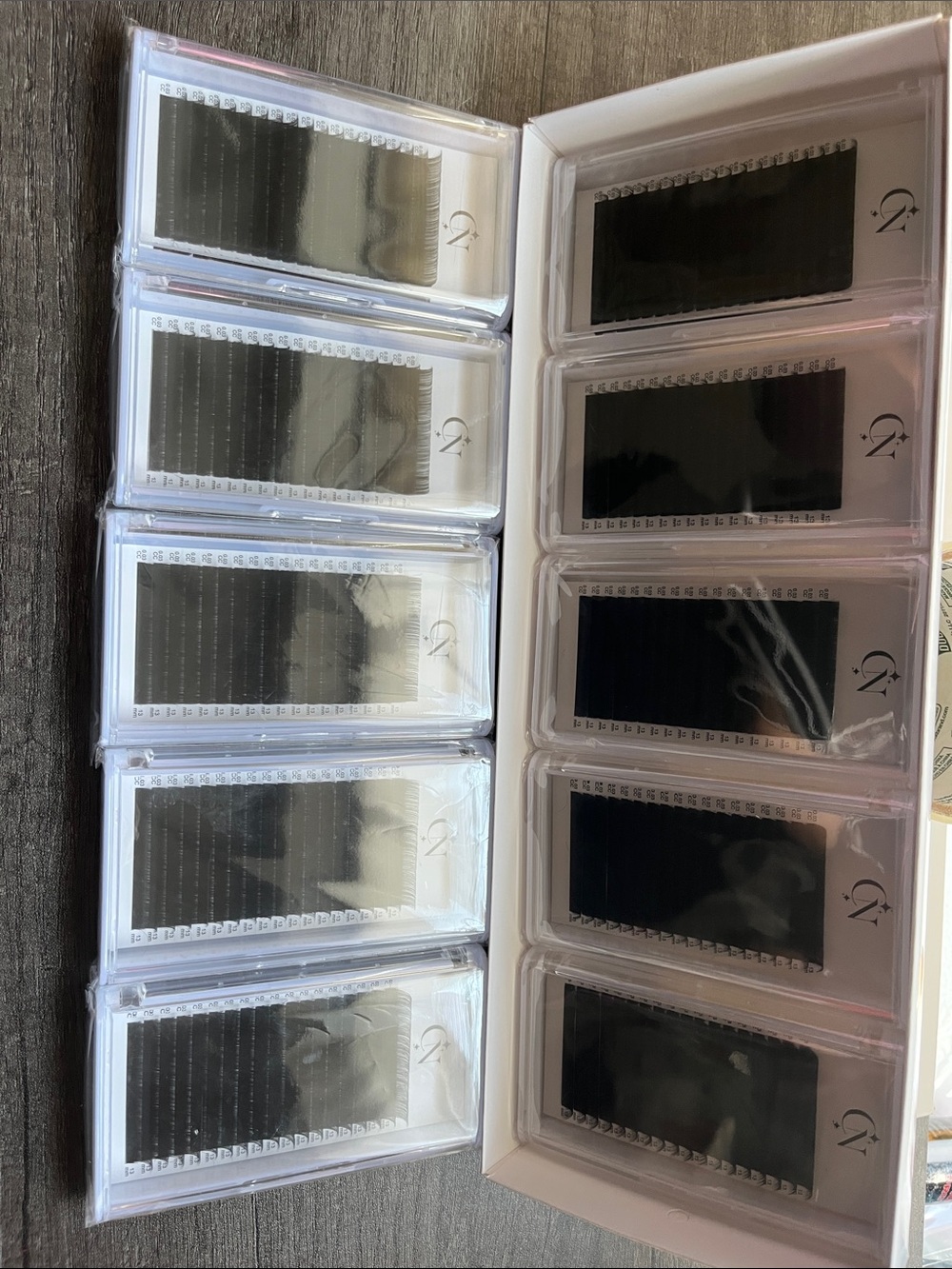 Set of 10 packages of eyelashes hair to hair 13mm